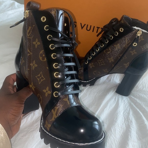 Louis Vuitton Boots - Picture 2 of 4